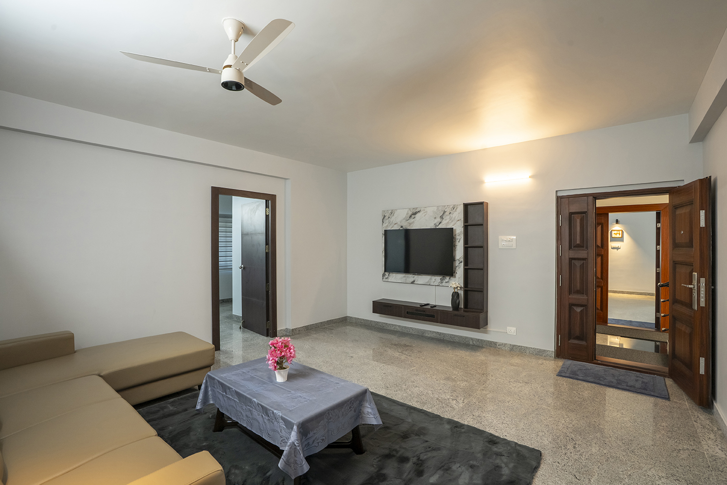 Apartment amenity space